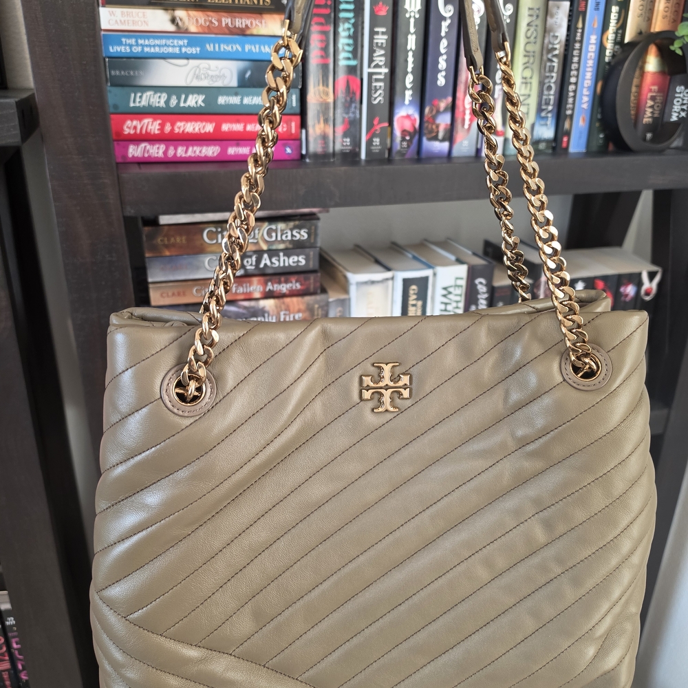 Tory Burch Quilted Chain-Handle Shoulder Bag in Taupe